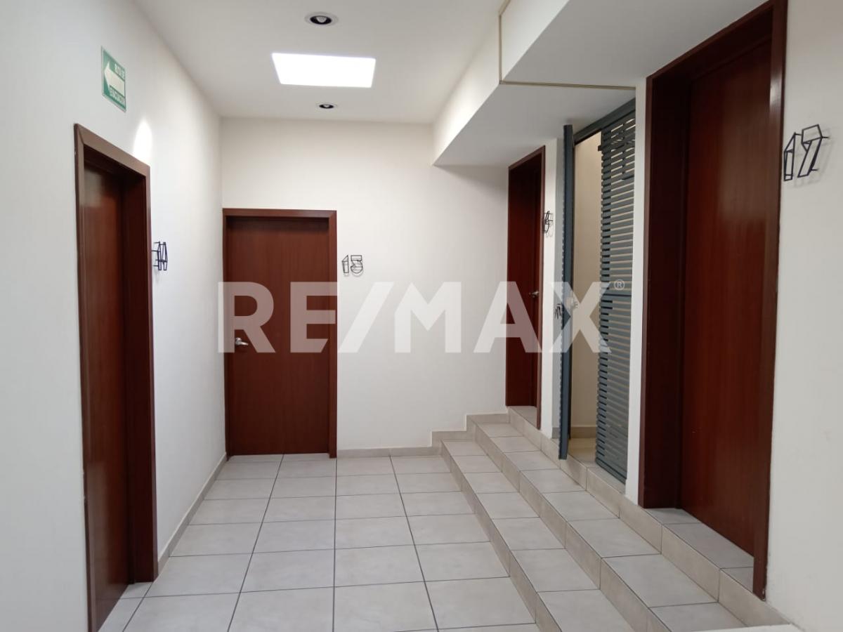 Casa Comercial en Venta en La Perla en LA PERLA, Guadalajara - foto 38 de 40