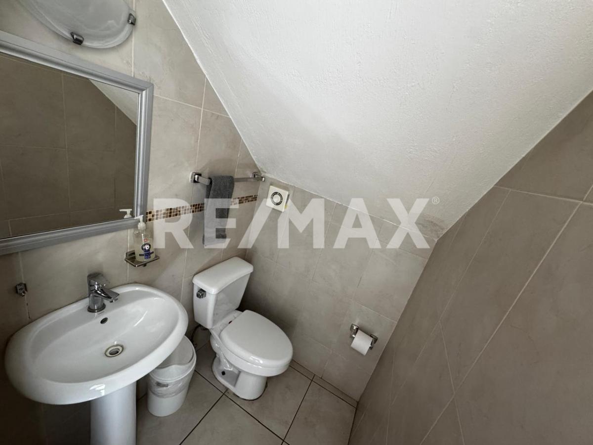 Casa Comercial en Venta en La Perla en LA PERLA, Guadalajara - foto 17 de 40