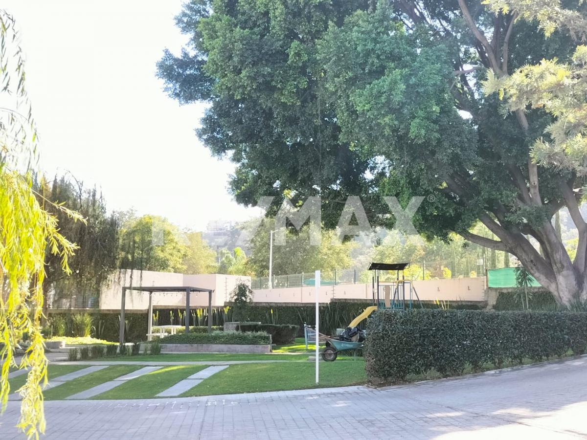 Casa en Venta en Boskia Otero en Santa Ana Tepetitlán, Zapopan - foto 25 de 34