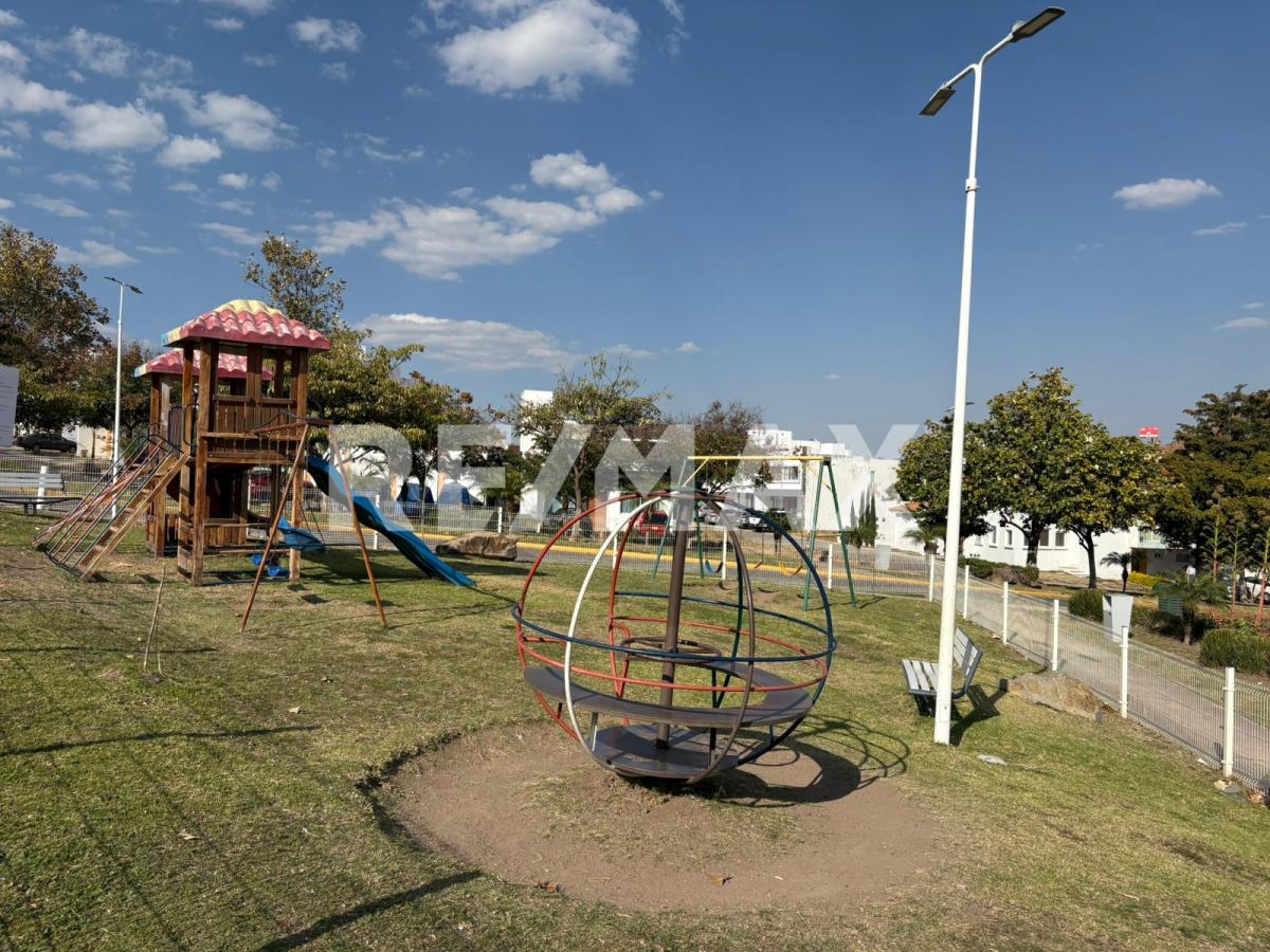 Terreno en Venta en Senderos de Monteverde