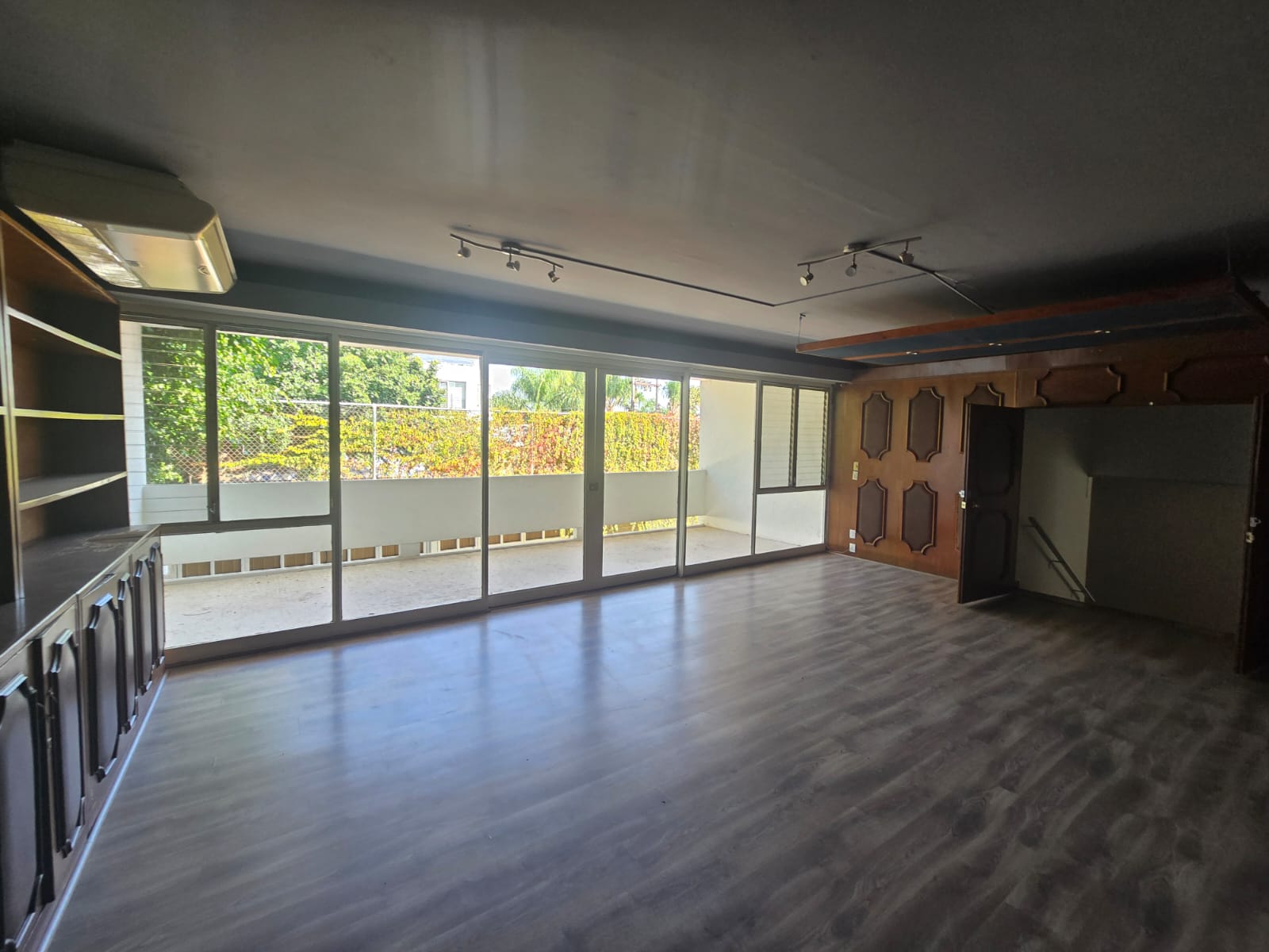 Casa en Renta para Uso Corporativo en Jardines del Bosque Centro, Guadalajara - foto 9 de 24