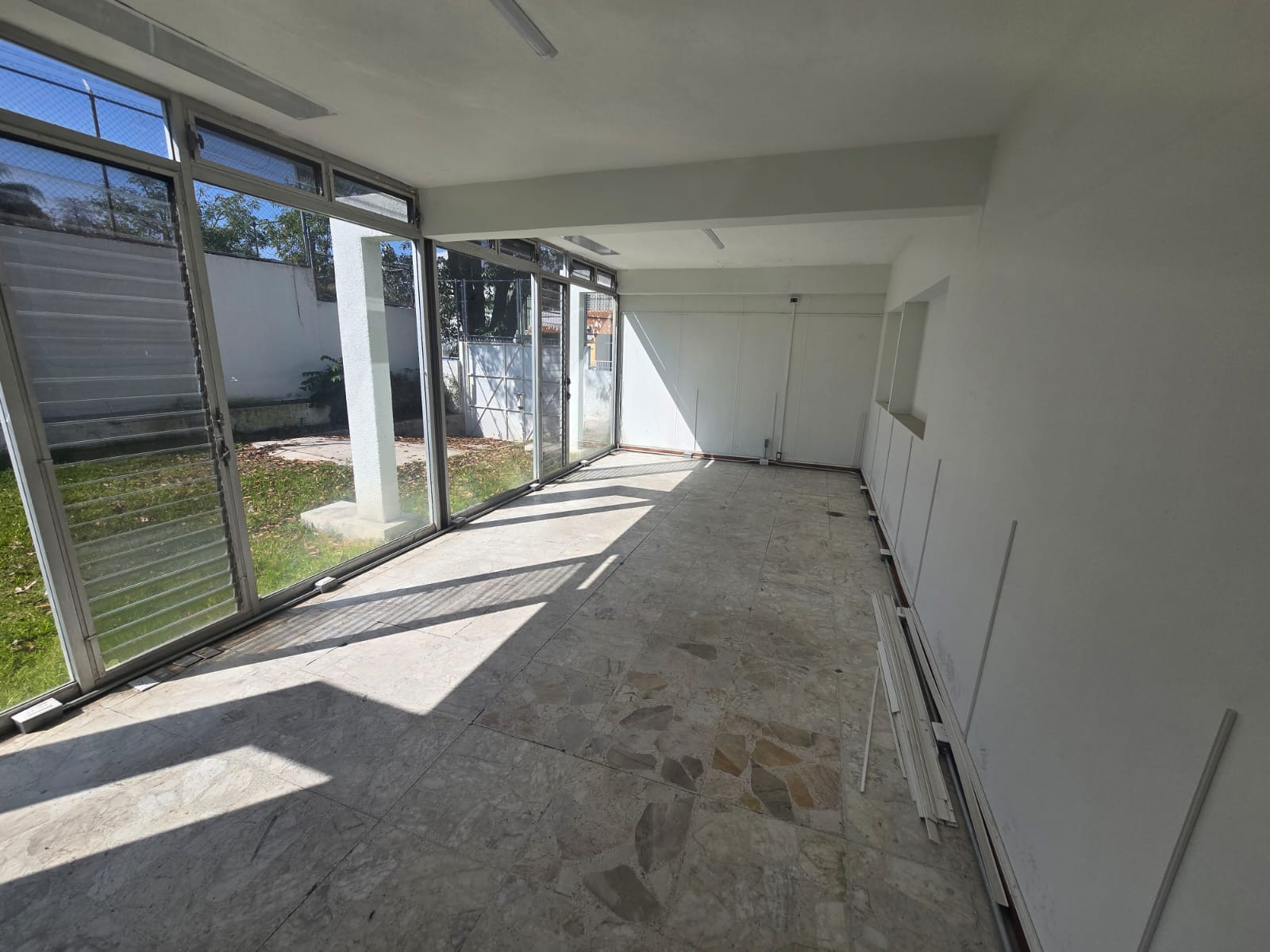 Casa en Renta para Uso Corporativo en Jardines del Bosque Centro, Guadalajara - foto 7 de 24