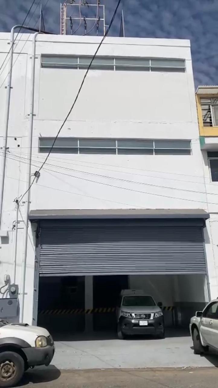 Bodega Comercial en Renta