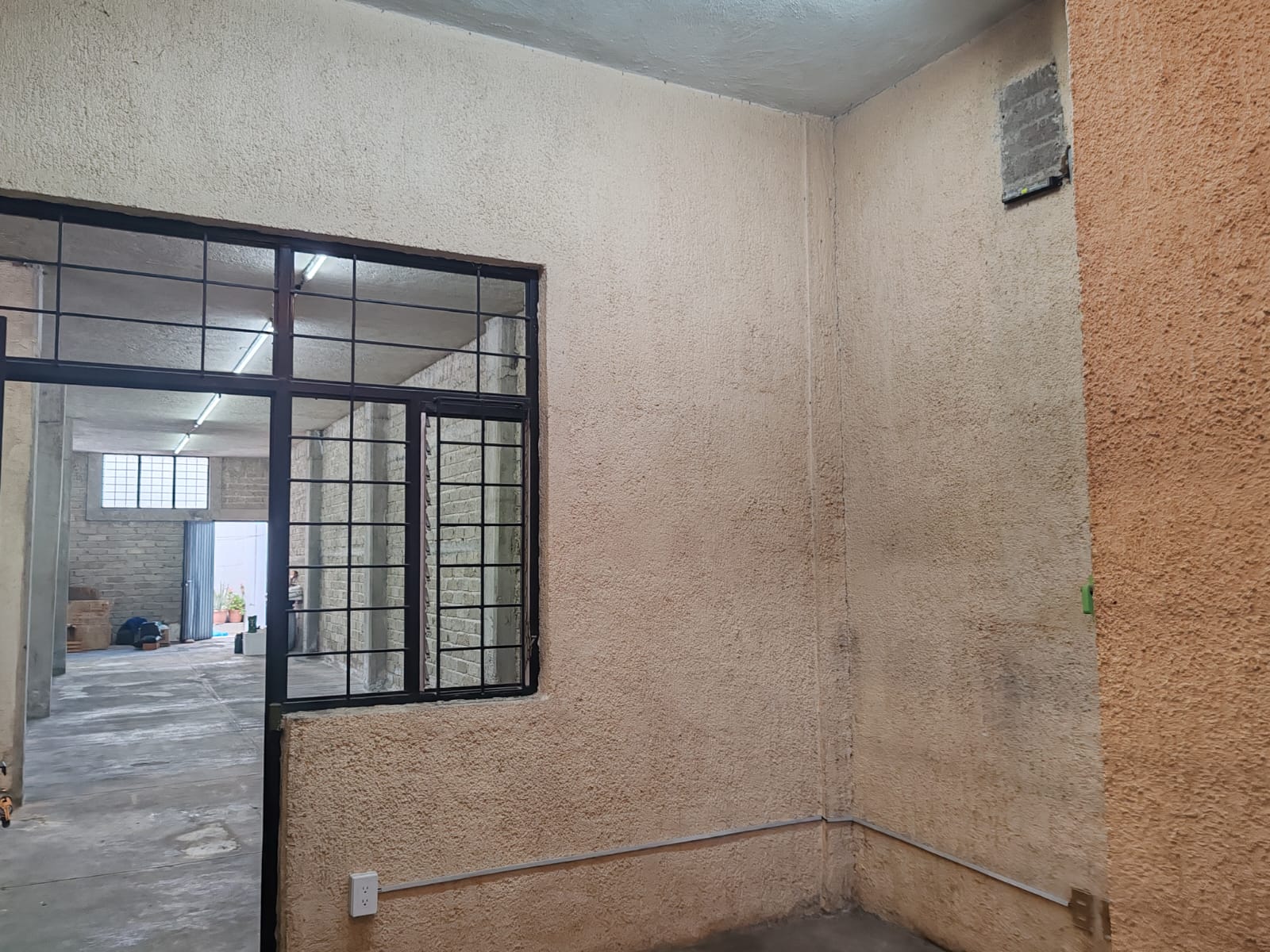 Bodega Comercial en Venta  en JARDINES DE GUADALUPE, Guadalajara - foto 6 de 15