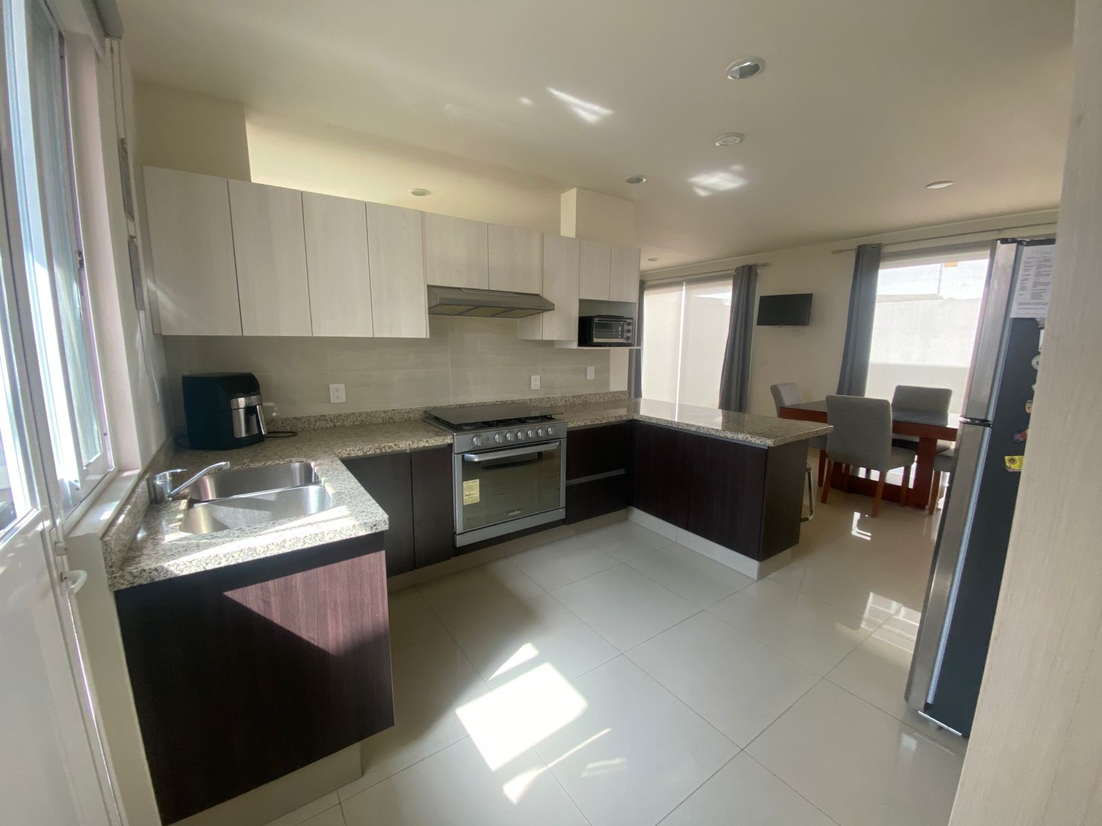 CASA EN CONDOMINIO EN VENTA en Fraccionamiento El Alcázar (Casa Fuerte), Tlajomulco de Zúñiga - foto 22 de 42