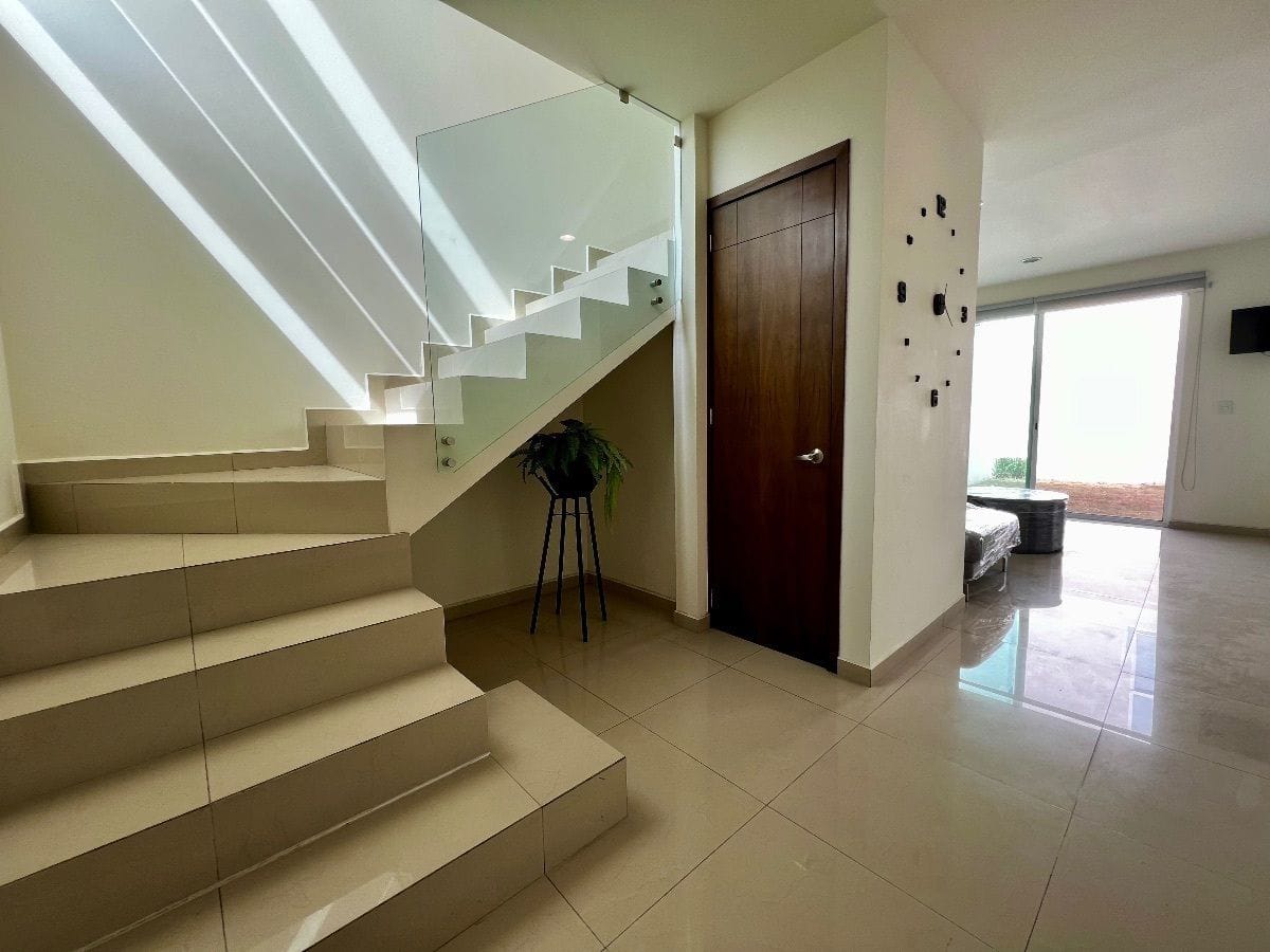 CASA EN CONDOMINIO EN VENTA en Fraccionamiento El Alcázar (Casa Fuerte), Tlajomulco de Zúñiga - foto 30 de 42