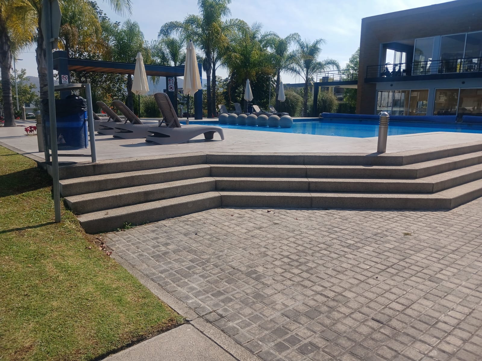 CASA EN CONDOMINIO EN VENTA en Fraccionamiento El Alcázar (Casa Fuerte), Tlajomulco de Zúñiga - foto 2 de 42