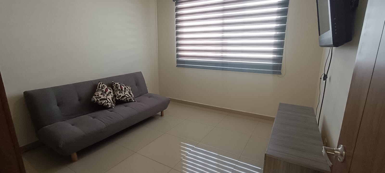 CASA EN CONDOMINIO EN VENTA en Fraccionamiento El Alcázar (Casa Fuerte), Tlajomulco de Zúñiga - foto 33 de 42