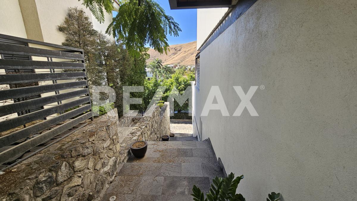 Casa en Venta en Las Cañadas en BOSQUES DE SAN ISIDRO, Zapopan - foto 6 de 41