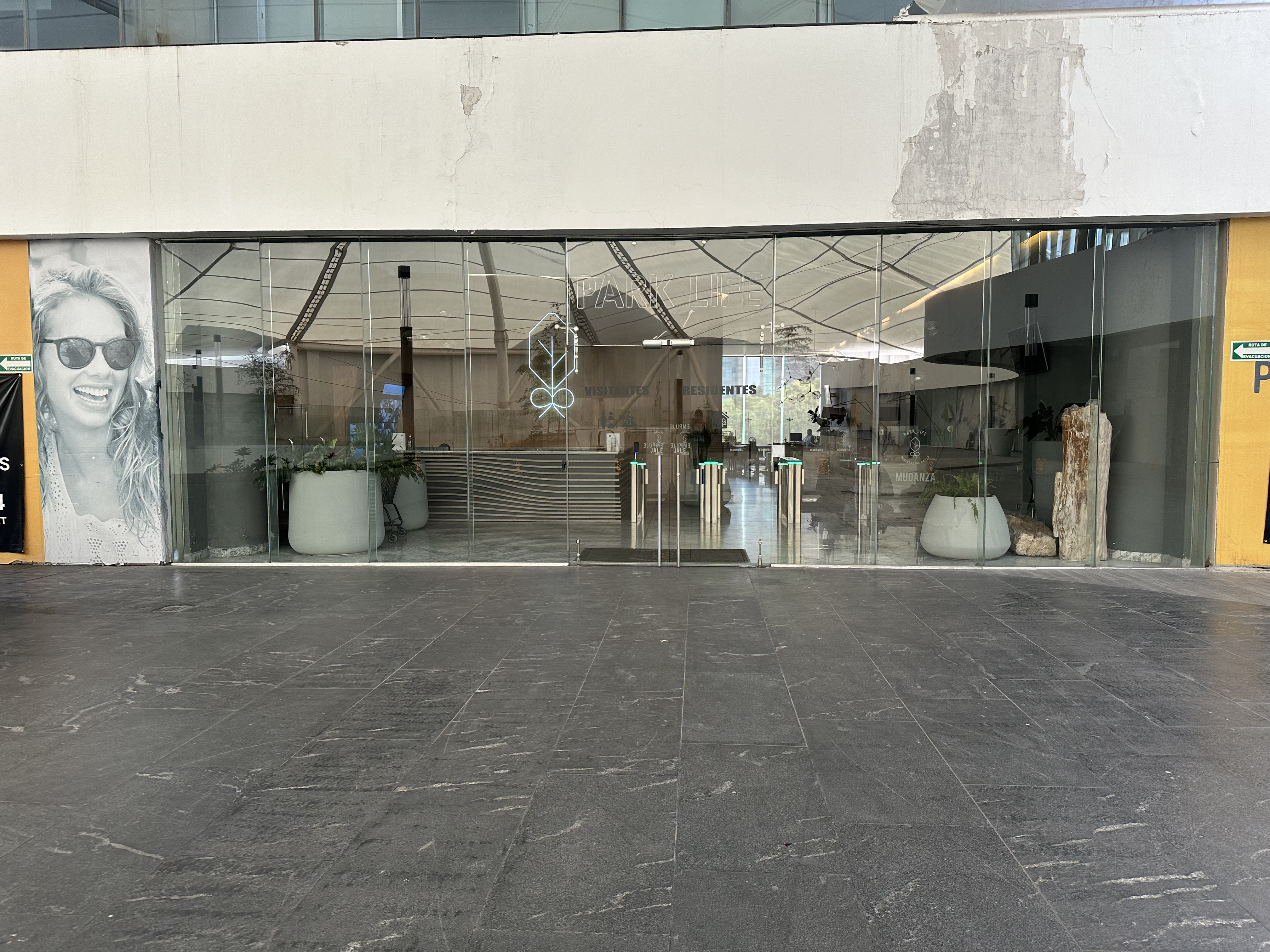 DEPARTAMENTO EN RENTA ZONA ANDARES  en Fraccionamiento Colinas de San Javier, Zapopan - foto 18 de 27