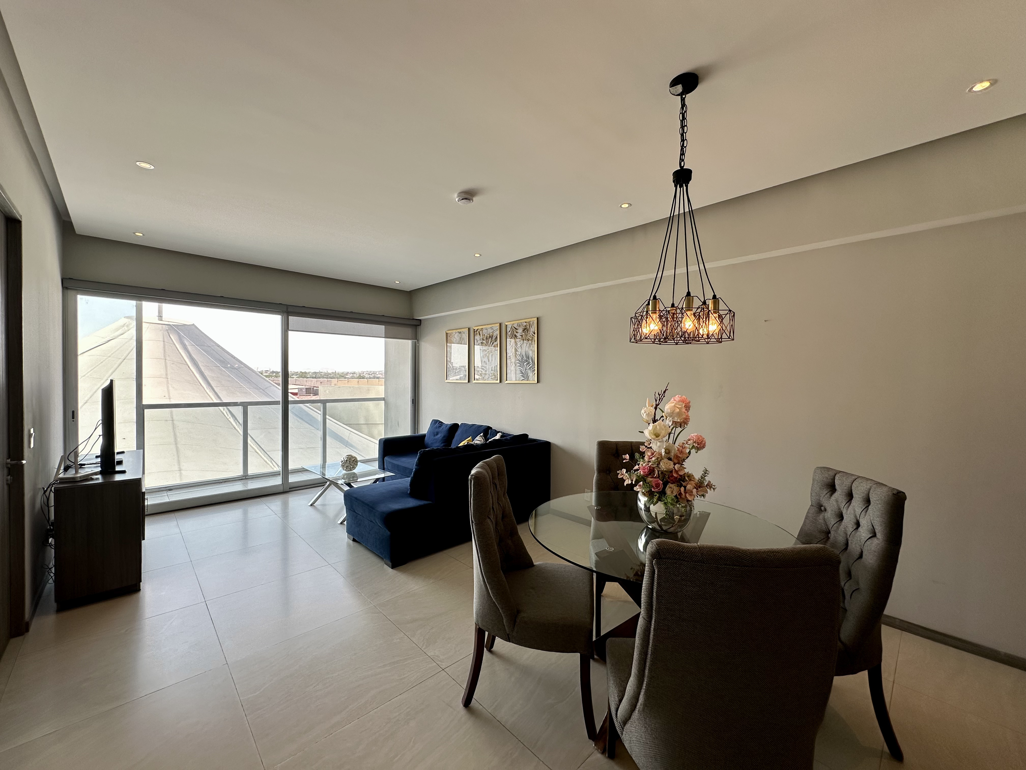 DEPARTAMENTO EN RENTA ZONA ANDARES  en Fraccionamiento Colinas de San Javier, Zapopan - foto 4 de 27