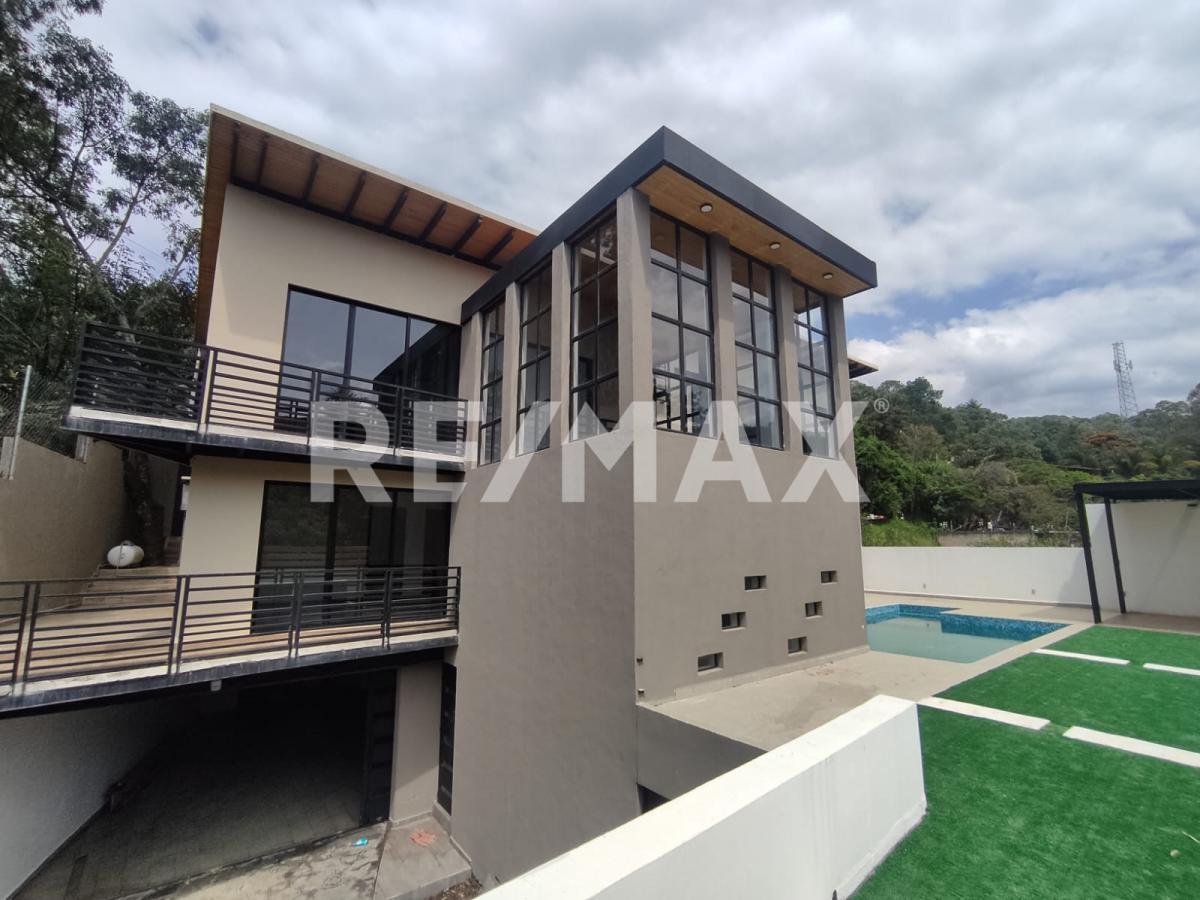 Casa en venta, Valle de Bravo