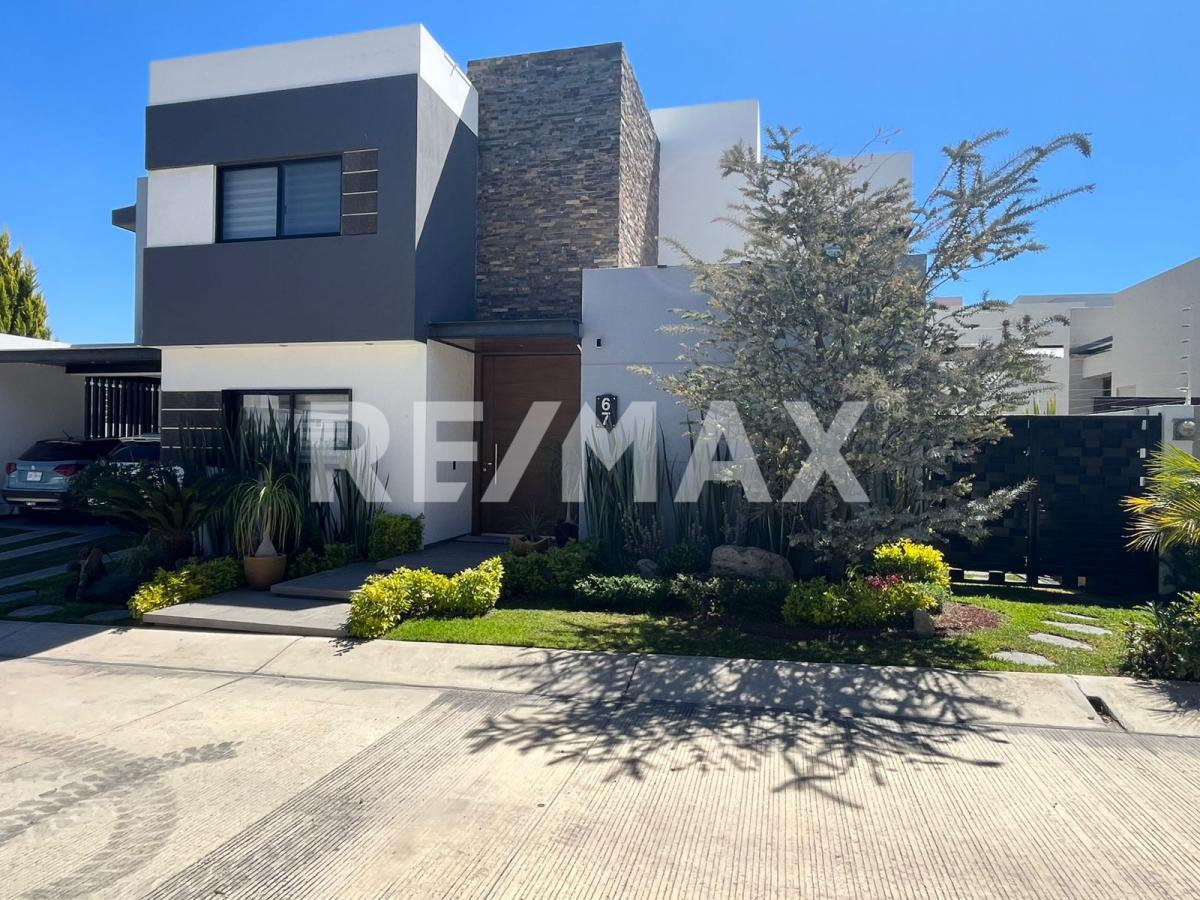 Casa en Venta en Los Robles Residencial
