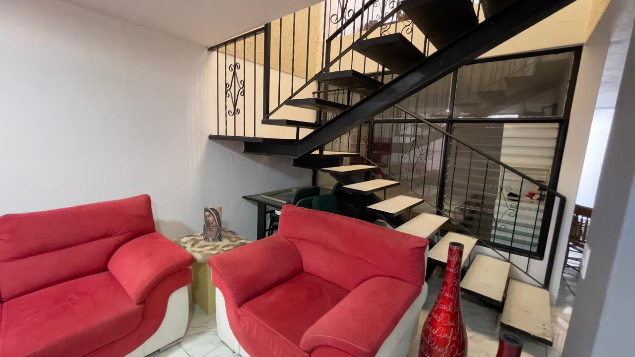 Casa en Venta  en JARDINES DEL COUNTRY, Guadalajara - foto 20 de 44