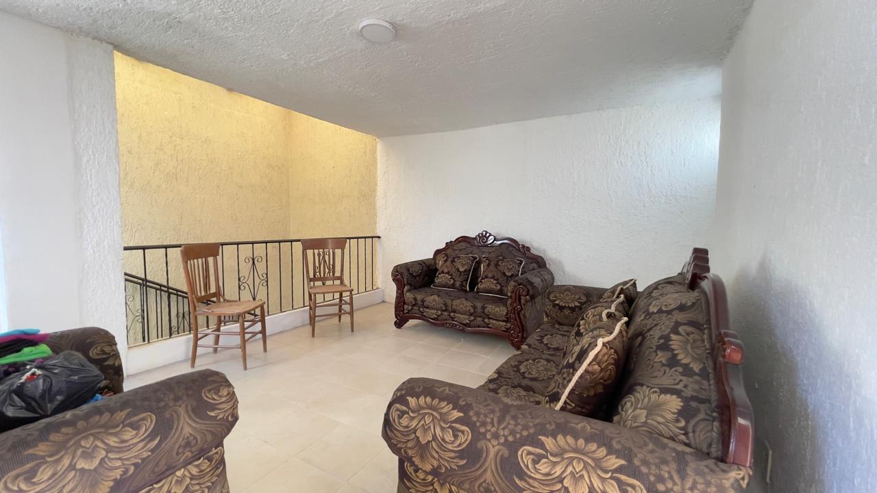 Casa en Venta  en JARDINES DEL COUNTRY, Guadalajara - foto 28 de 44