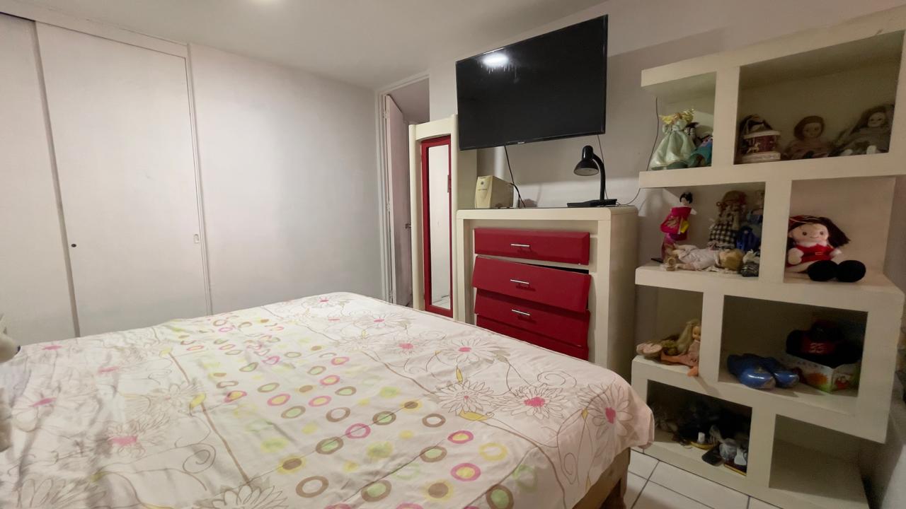 Casa en Venta  en JARDINES DEL COUNTRY, Guadalajara - foto 30 de 44