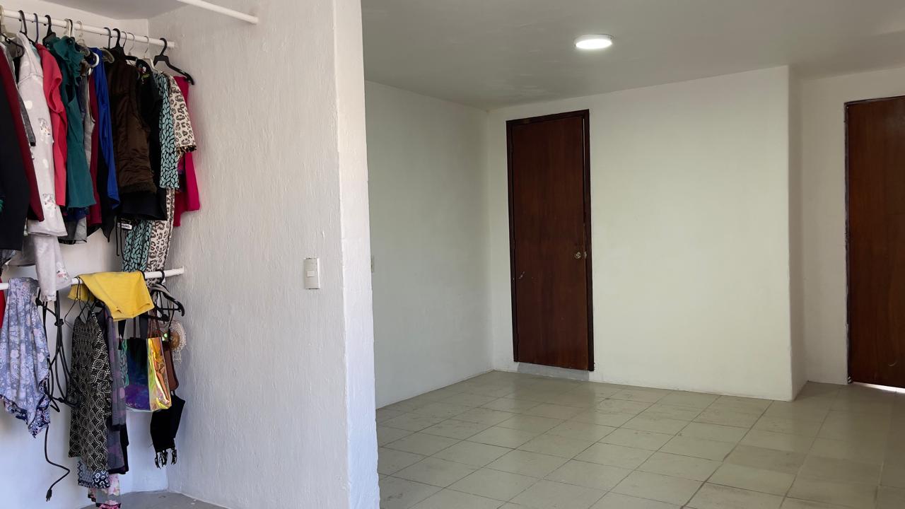 Casa en Venta  en JARDINES DEL COUNTRY, Guadalajara - foto 33 de 44