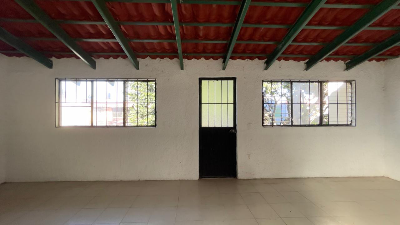 Casa en Venta  en JARDINES DEL COUNTRY, Guadalajara - foto 41 de 44