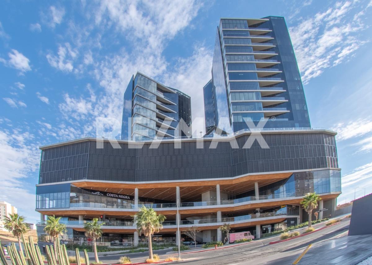 COMMERCIAL SPACE FOR SALE - TORRE AZENZO CENTER
