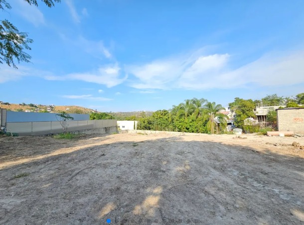 LAS CAÑADAS 4 LOTES EN VENTA TOTALMENTE PLANOS EN COTO PRIVADO en Las Cañadas, Zapopan - foto 6 de 8