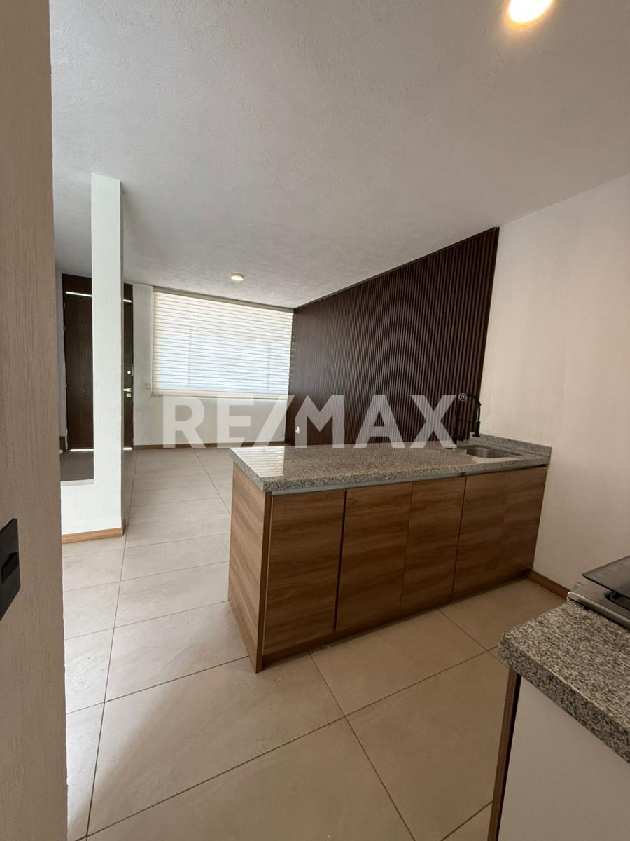 Casa en Renta en Zimaltá en TOLUQUILLA, San Pedro Tlaquepaque - foto 6 de 21
