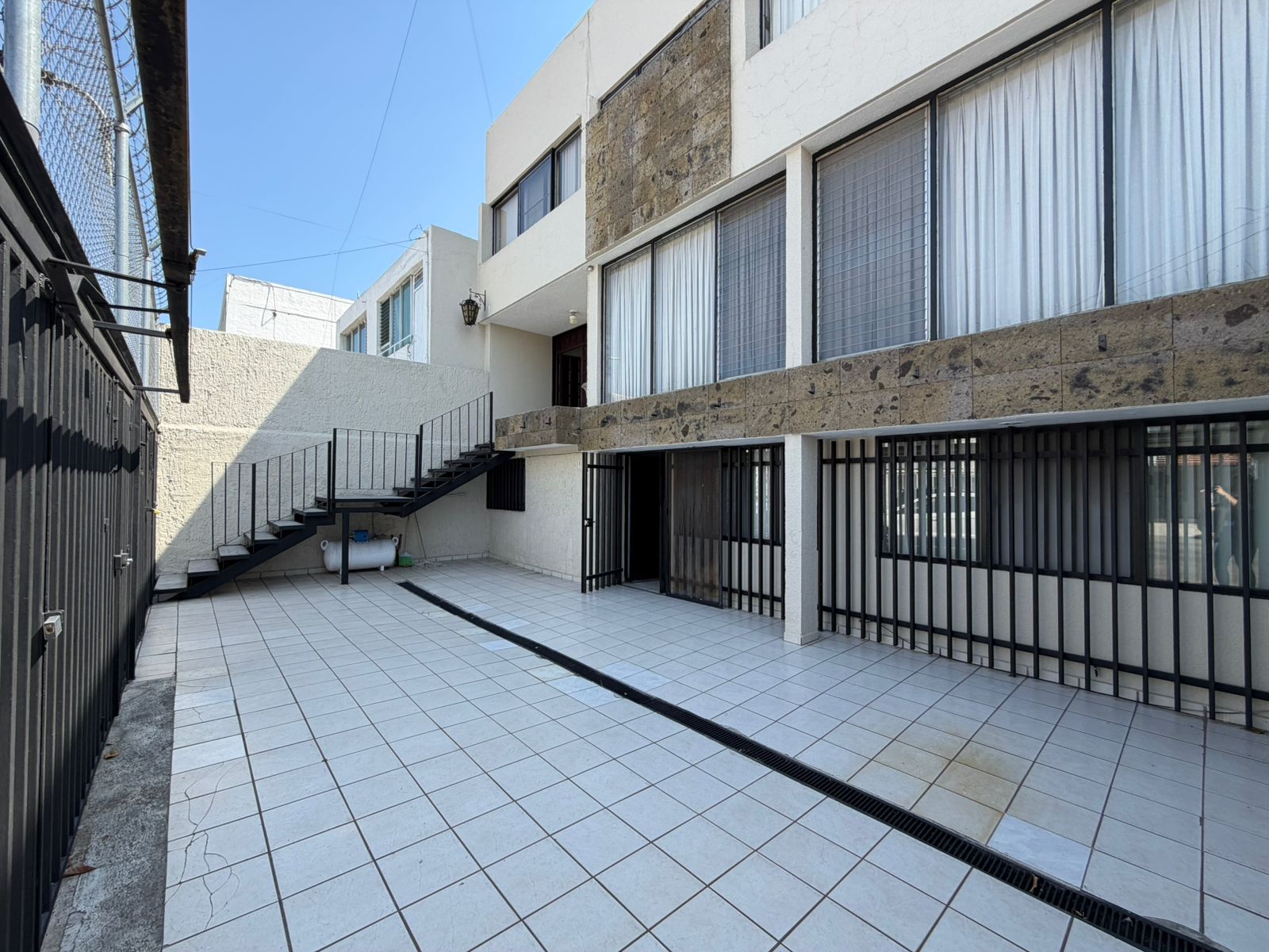 Casa en Venta Monumental en MONUMENTAL, Guadalajara - foto 2 de 62