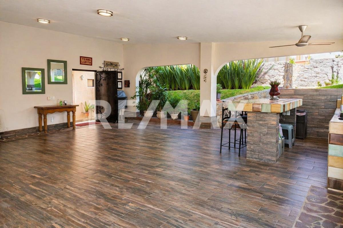 Casa en VENTA con Terraza en Cortijo de San Agustin, Tlajomulco de Zúñiga - foto 8 de 35