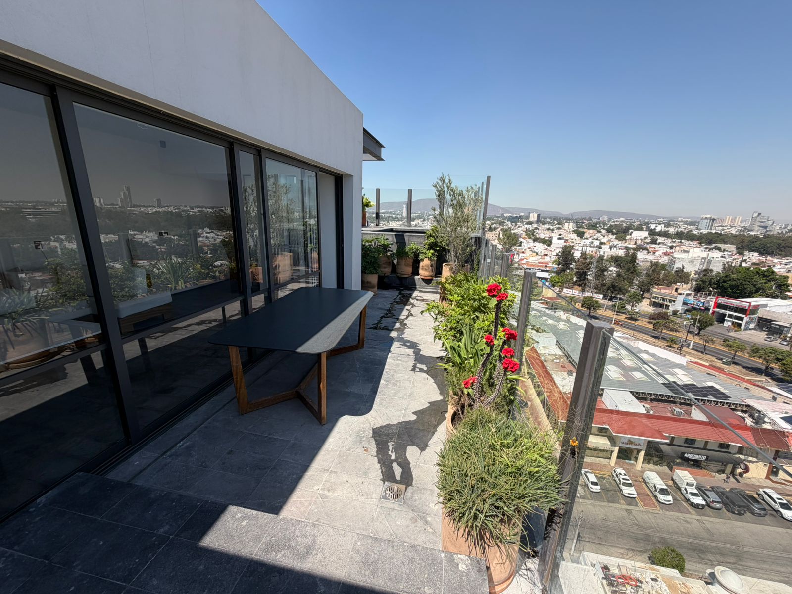 PENTHOUSE AMUEBLADO EN VENTA NACIONES UNIDAS LIVIFY en JARDINES UNIVERSIDAD, Zapopan - foto 15 de 23