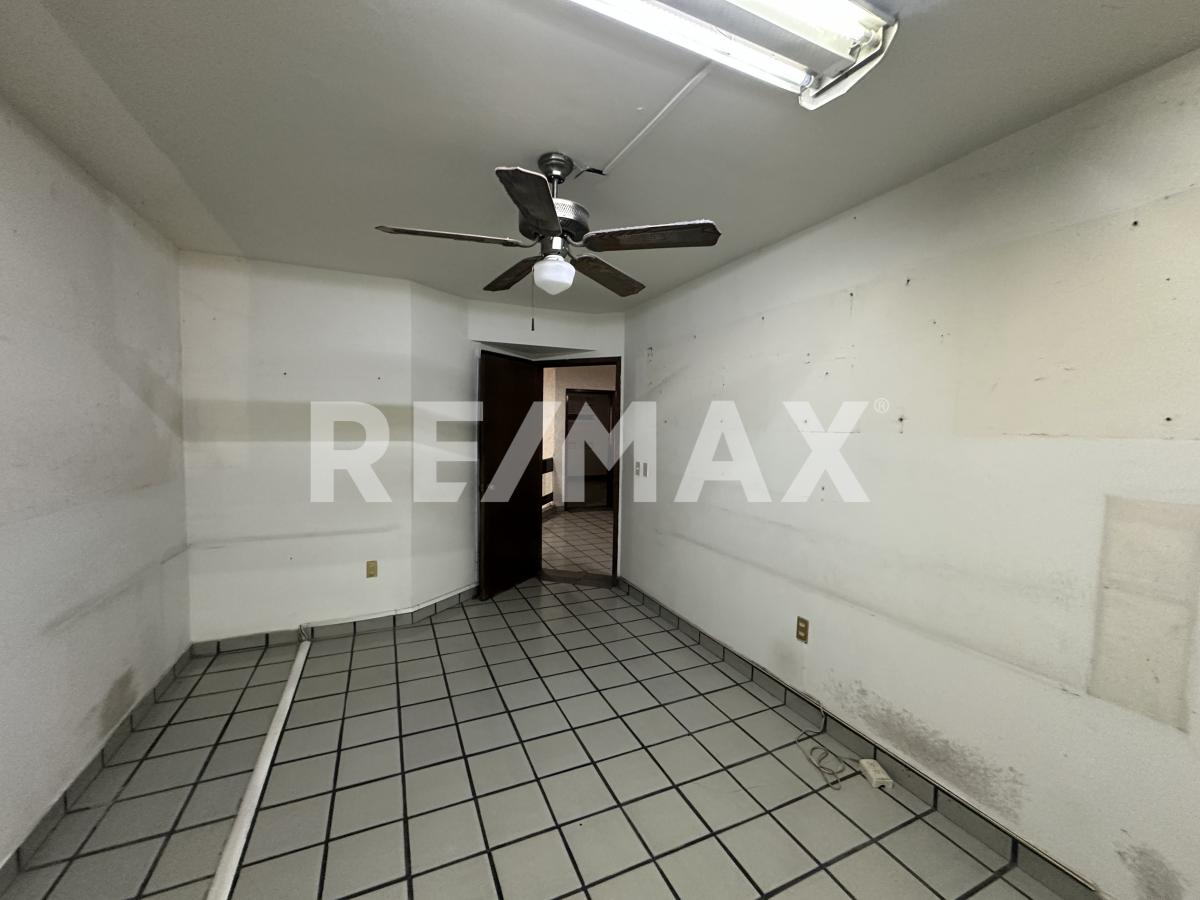 Bodega en Renta en Zona Centro Guadalajara en Santa Teresita, Guadalajara - foto 18 de 40