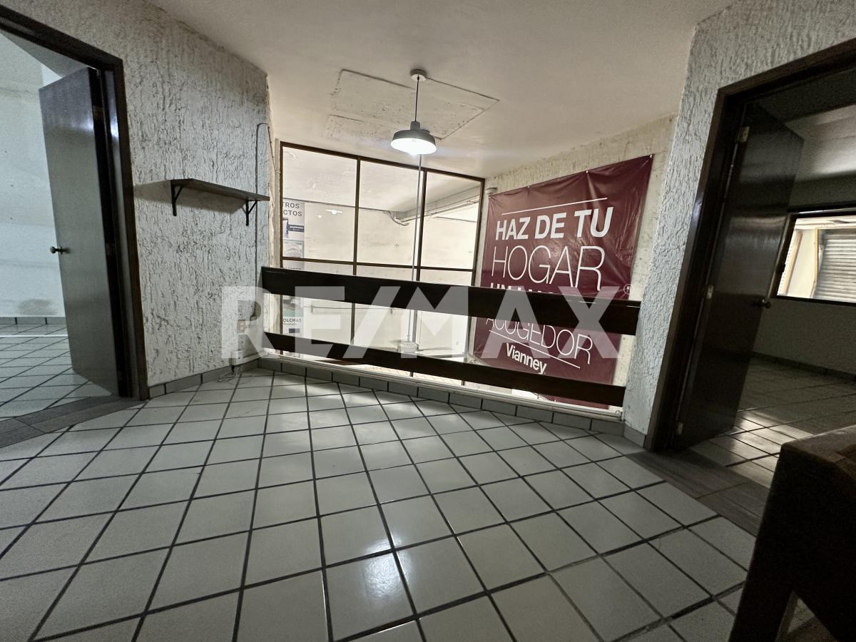 Bodega en Renta en Zona Centro Guadalajara en Santa Teresita, Guadalajara - foto 14 de 40