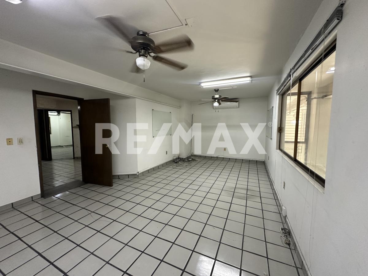 Bodega en Renta en Zona Centro Guadalajara en Santa Teresita, Guadalajara - foto 16 de 40