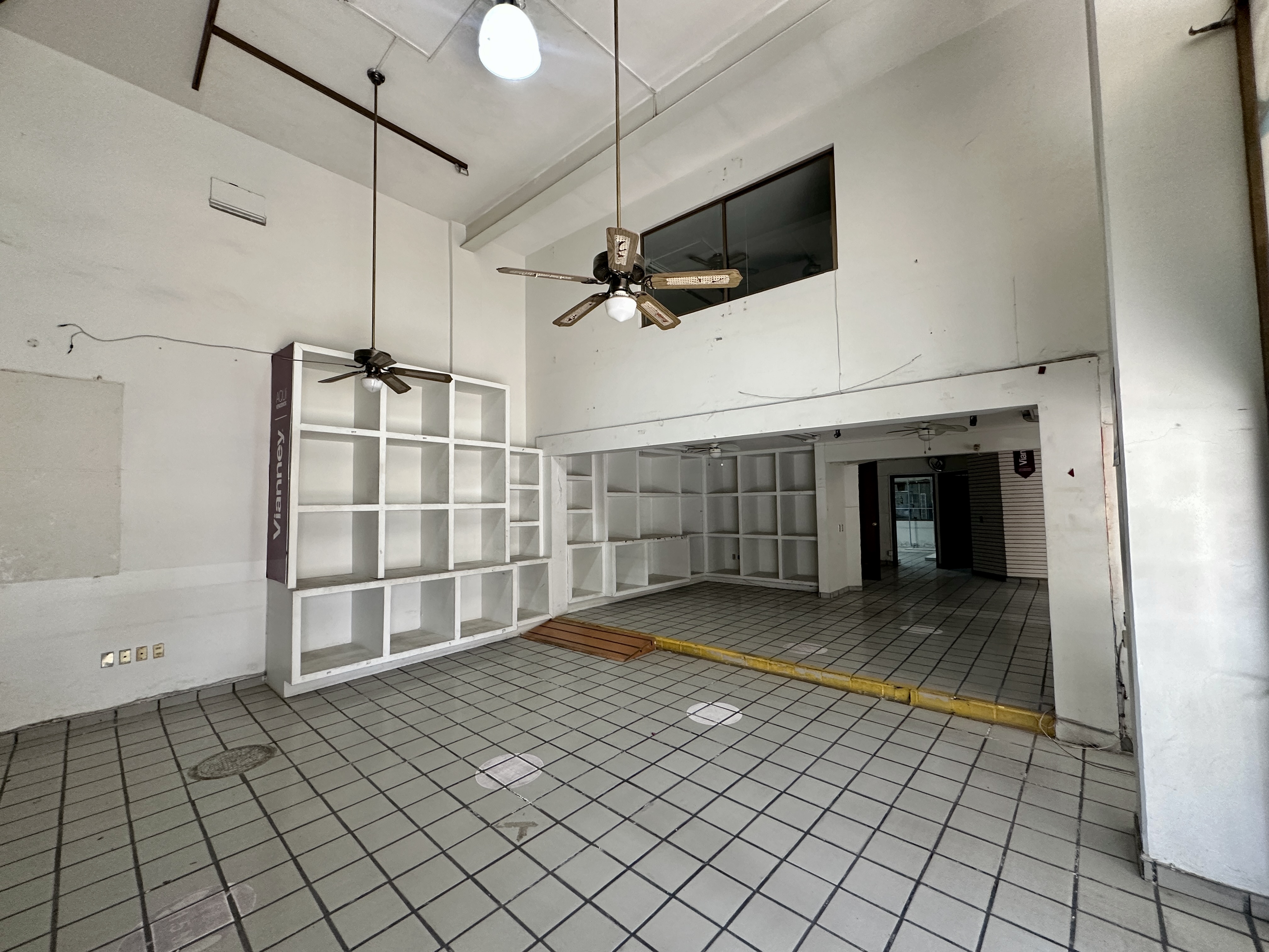Bodega en Renta en Zona Centro Guadalajara en Santa Teresita, Guadalajara - foto 5 de 40