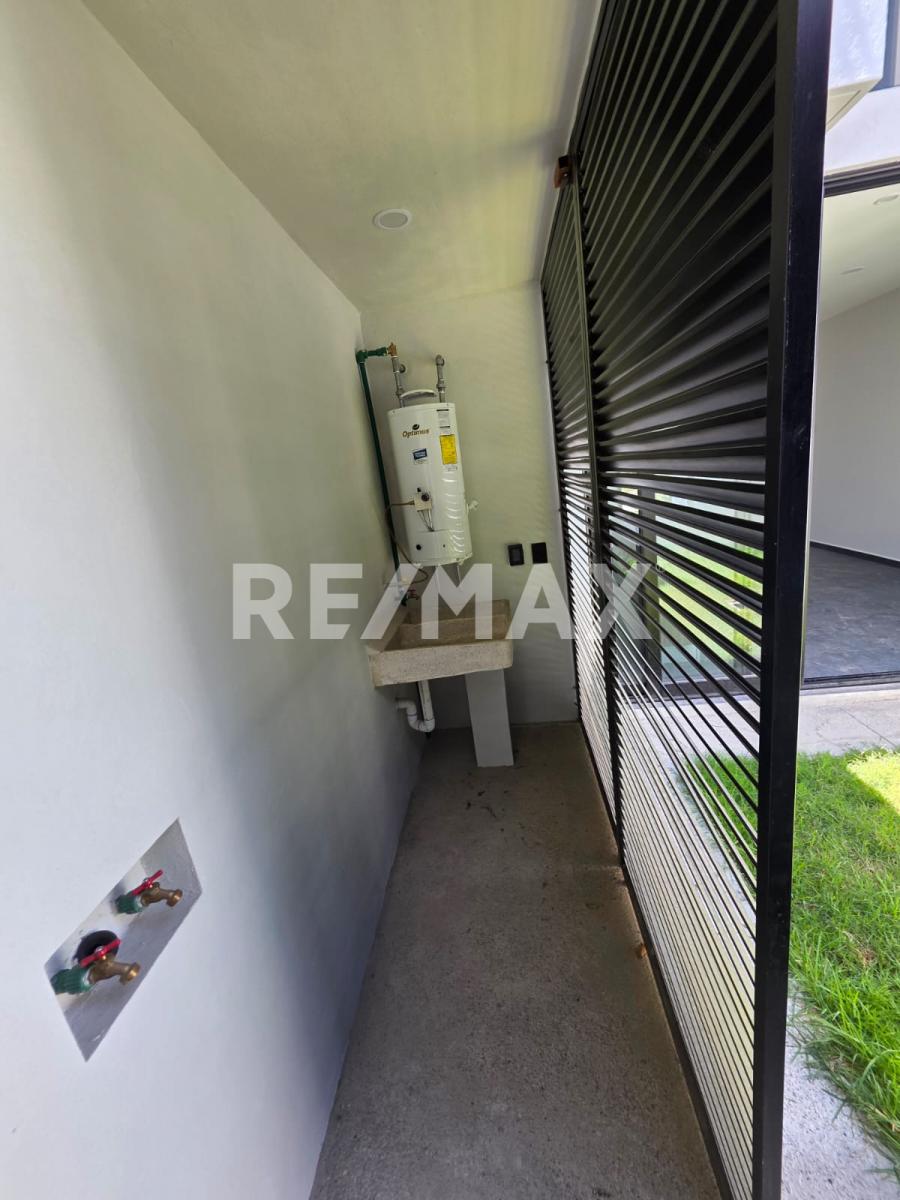 CASA EN CONDOMINIO EN RENTA VALDEPEÑAS en REAL DE VALDEPEÑAS, Zapopan - foto 12 de 31