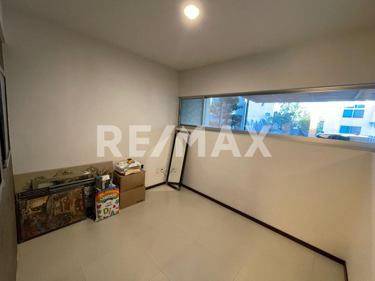 Casa en Renta en Bosques Cedros.