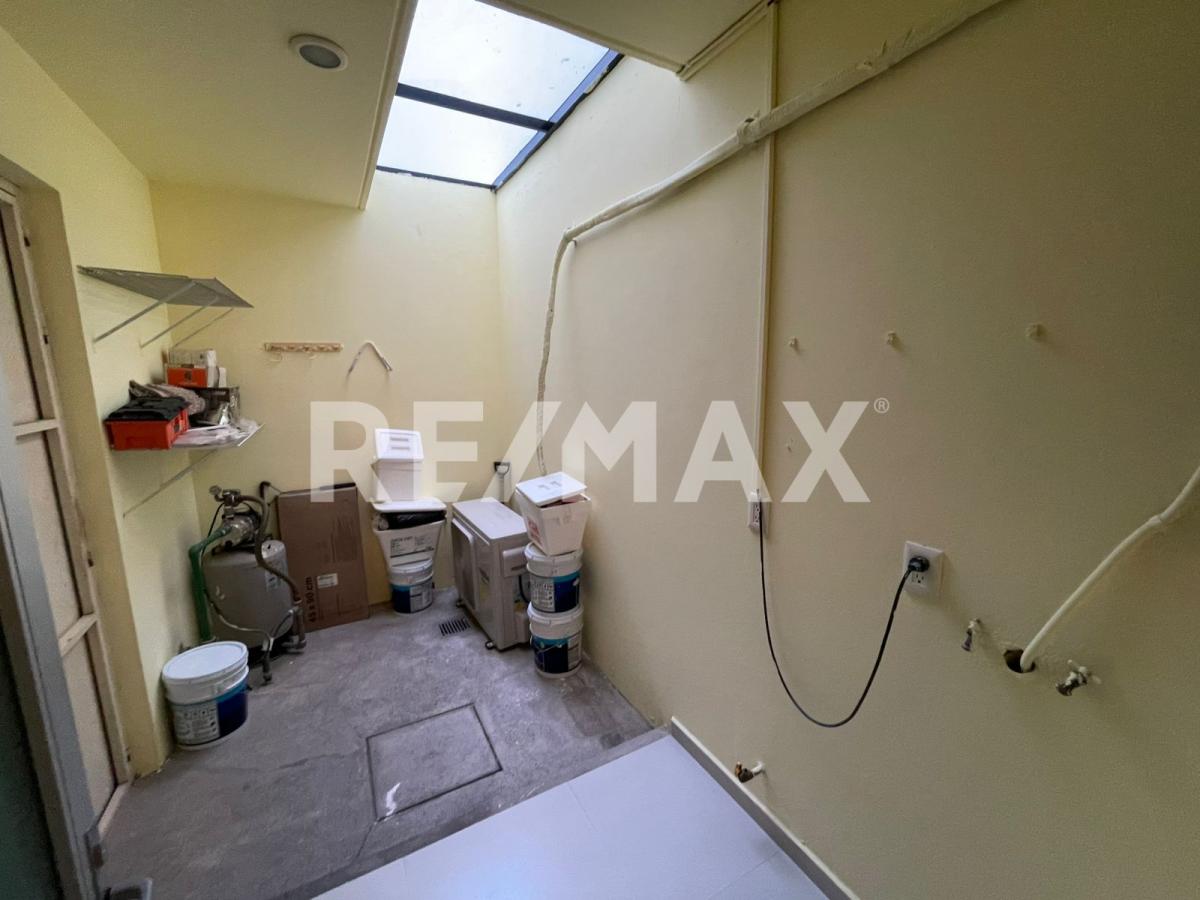 Casa en Renta en Bosques Cedros. en BOSQUES DE SANTA ANITA, Tlajomulco de Zúñiga - foto 10 de 26