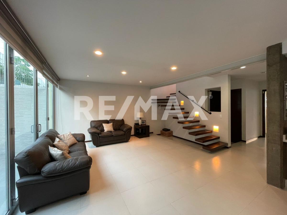Casa en Renta en Bosques Cedros.