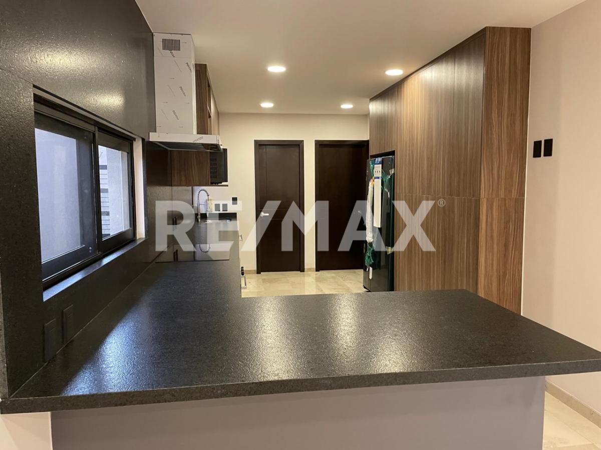 Casa en renta  en PUERTA DE HIERRO, Zapopan - foto 7 de 48
