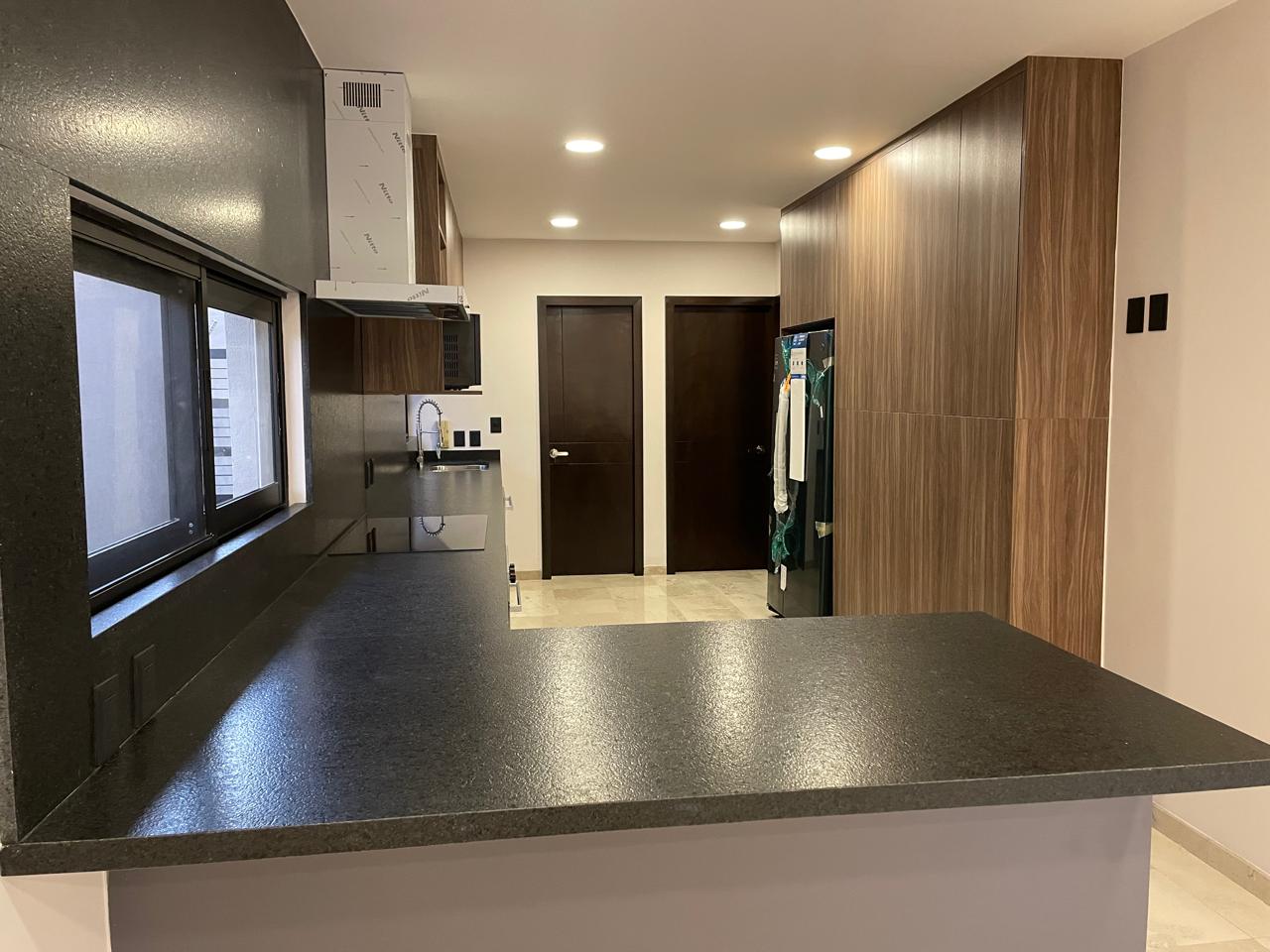 Casa en renta  en PUERTA DE HIERRO, Zapopan - foto 7 de 48