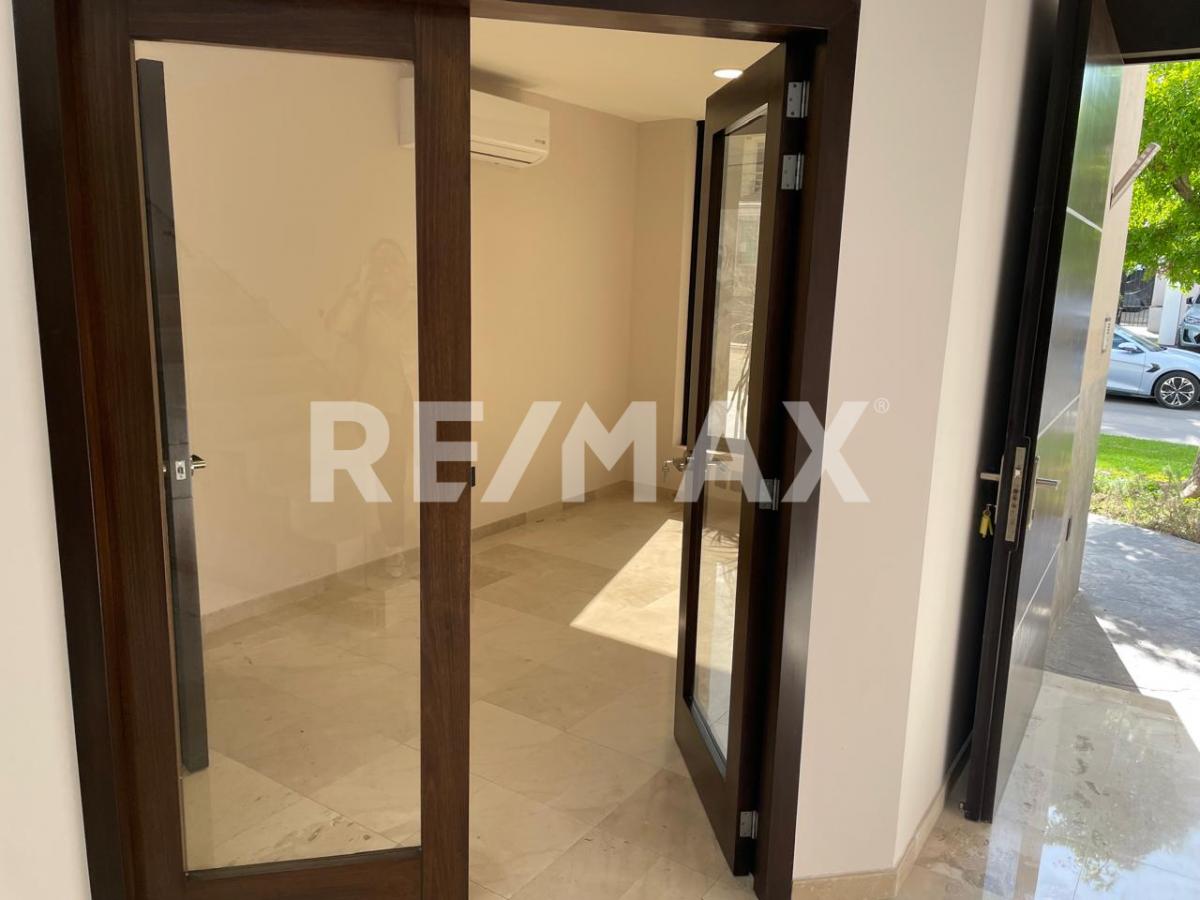 Casa en renta  en PUERTA DE HIERRO, Zapopan - foto 16 de 48