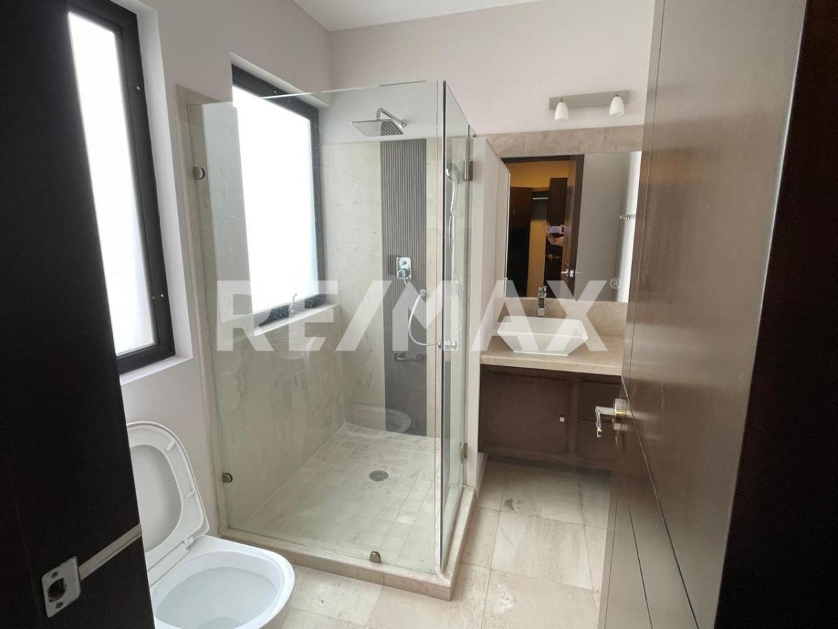 Casa en renta  en PUERTA DE HIERRO, Zapopan - foto 27 de 48