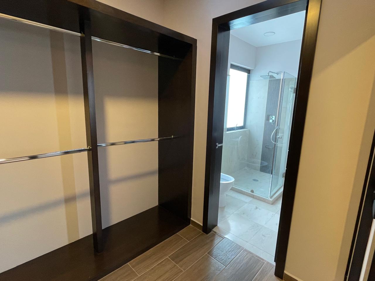 Casa en renta  en PUERTA DE HIERRO, Zapopan - foto 26 de 48