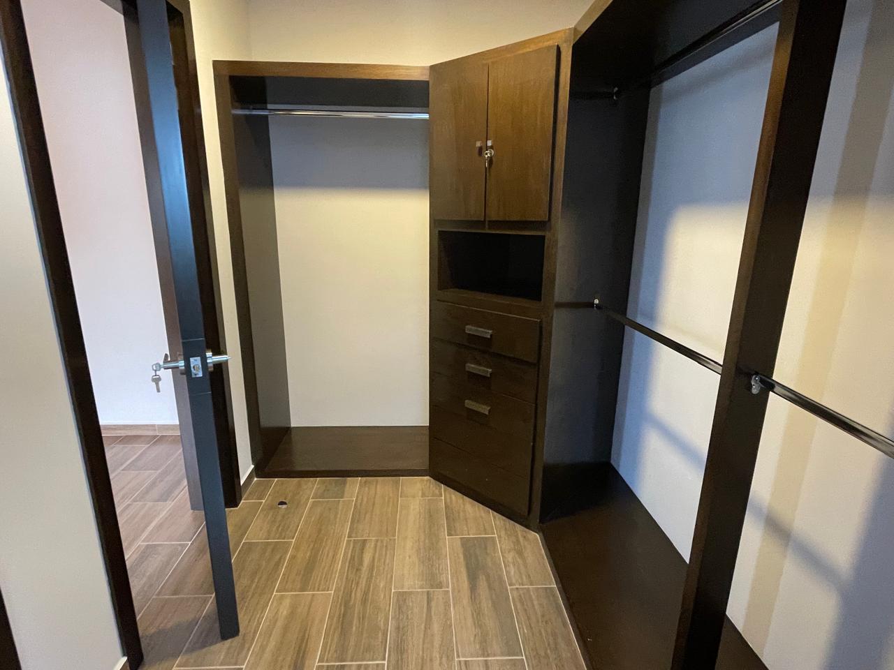 Casa en renta  en PUERTA DE HIERRO, Zapopan - foto 28 de 48