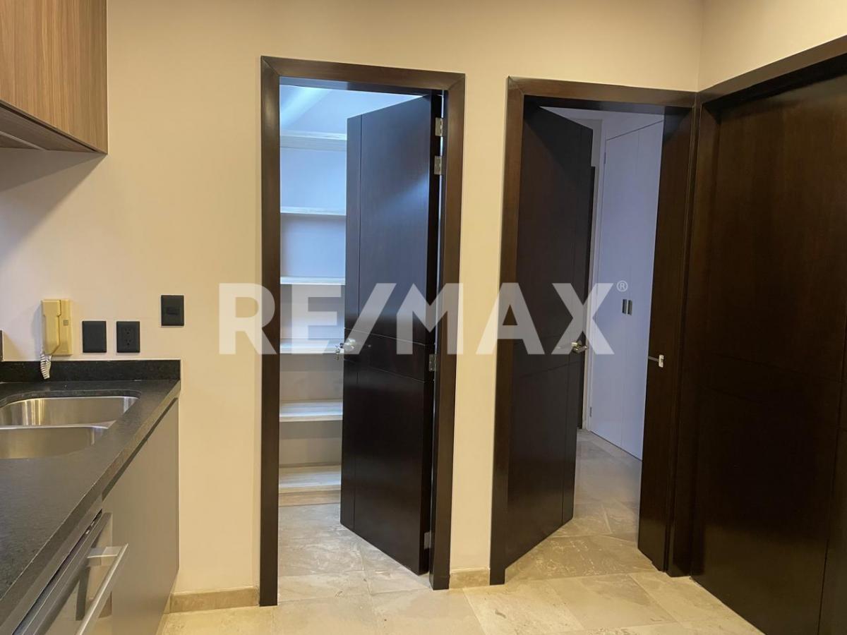 Casa en renta  en PUERTA DE HIERRO, Zapopan - foto 22 de 48