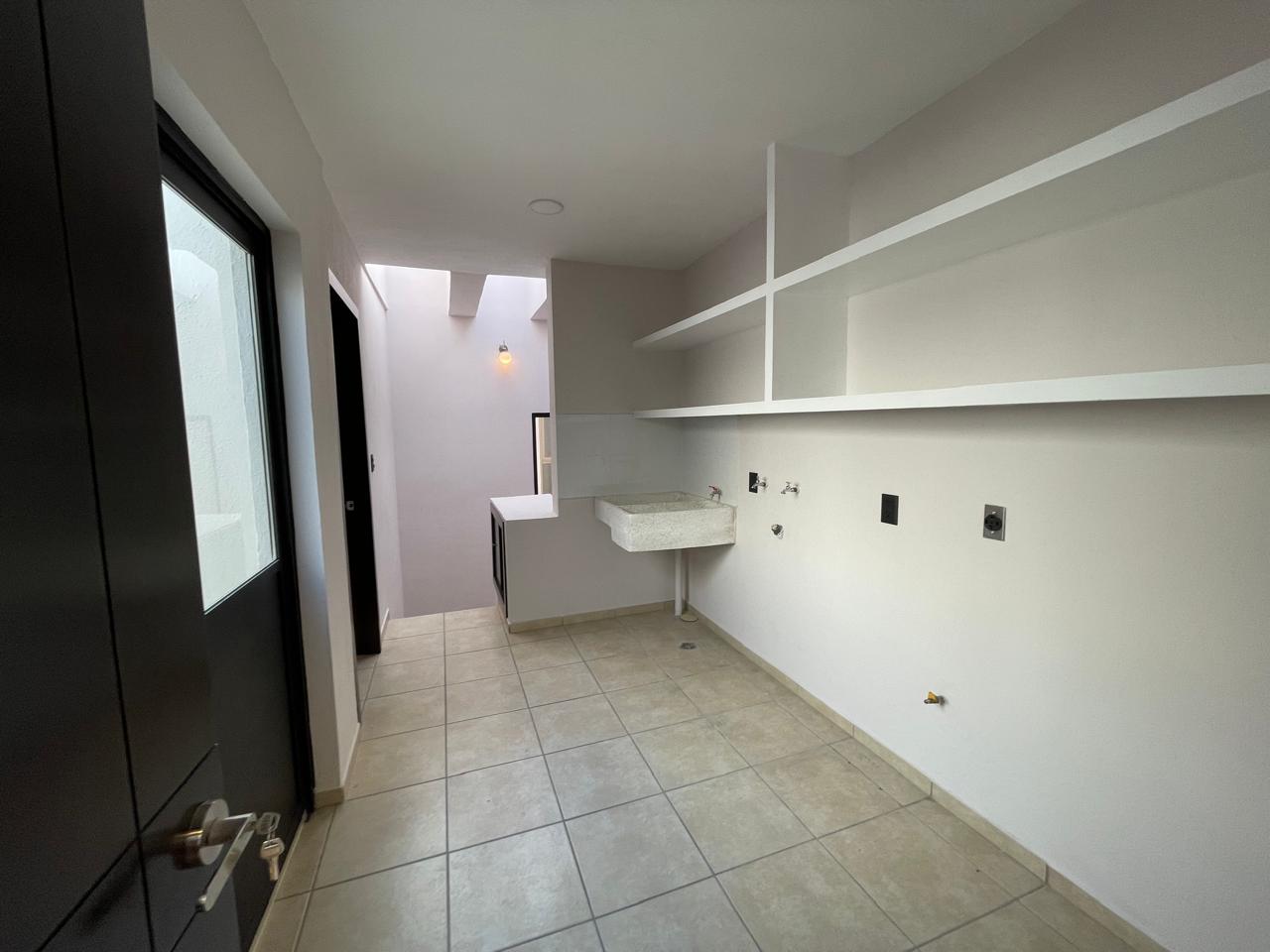 Casa en renta  en PUERTA DE HIERRO, Zapopan - foto 35 de 48