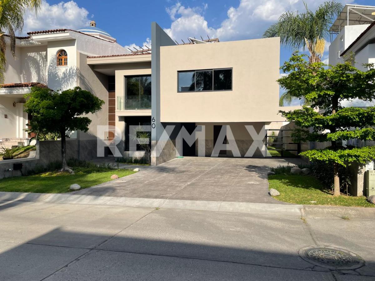 Casa en renta  en PUERTA DE HIERRO, Zapopan - foto 2 de 48