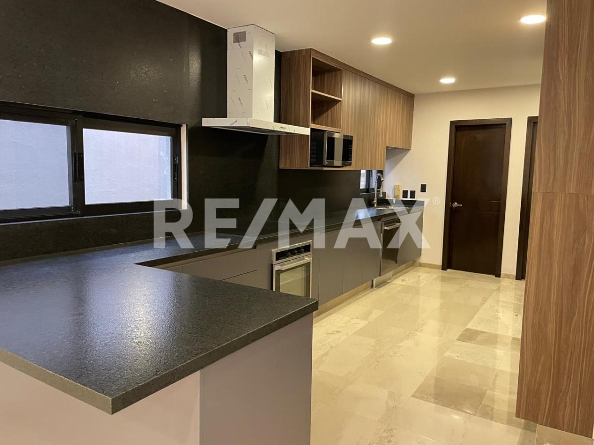 Casa en renta  en PUERTA DE HIERRO, Zapopan - foto 15 de 48