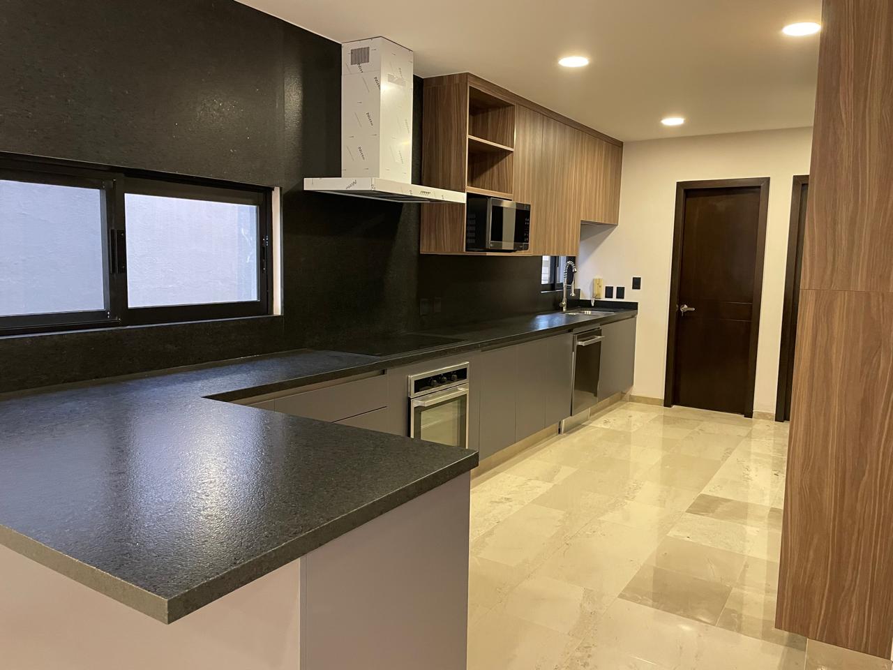 Casa en renta  en PUERTA DE HIERRO, Zapopan - foto 15 de 48