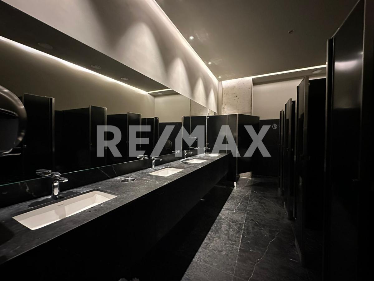 OFICINA - COMERCIAL EN RENTA en Naciones Unidas  en LOMA REAL, Zapopan - foto 14 de 15
