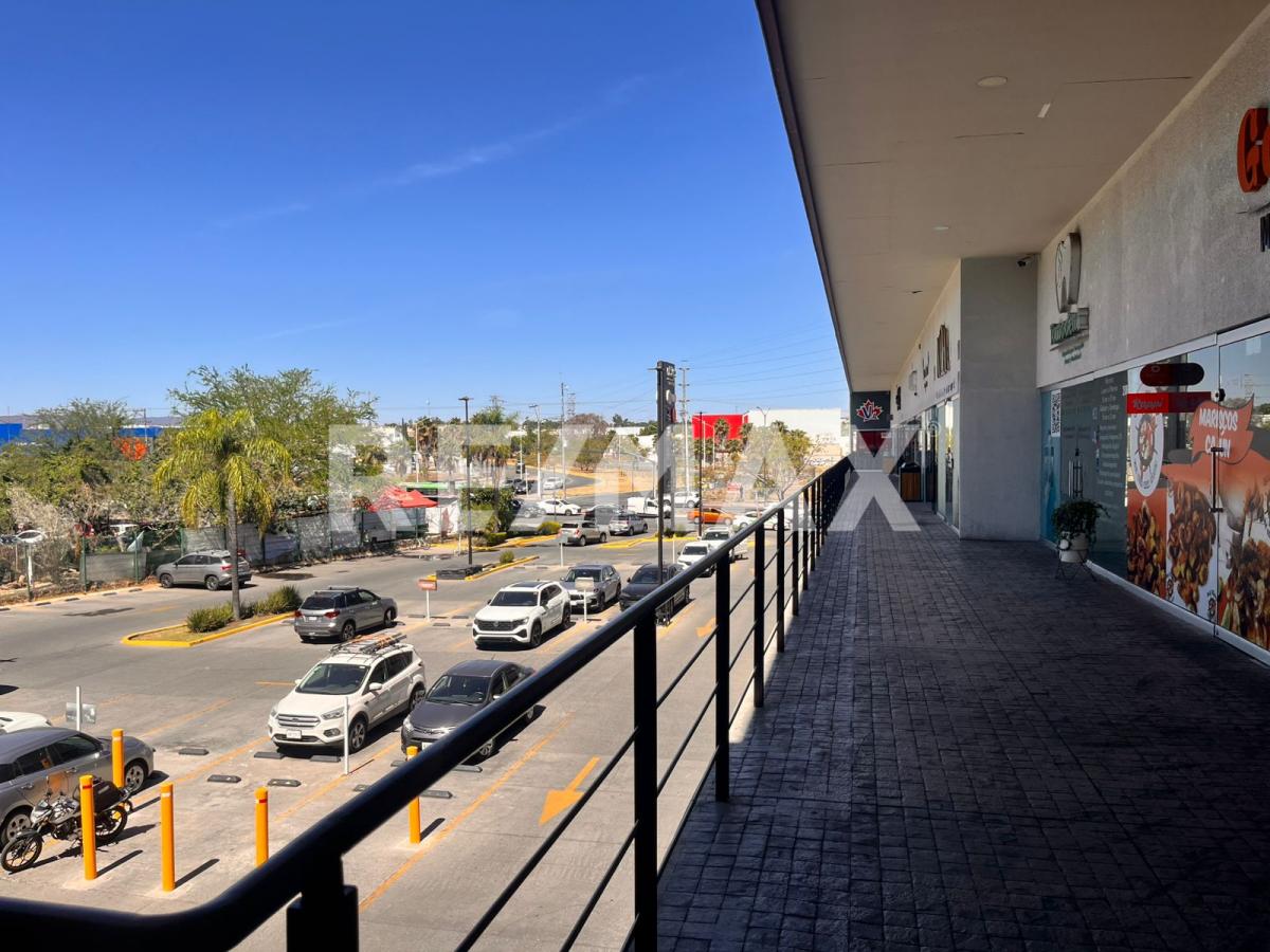 Local en Renta en Plaza Ubika San Isidro en BOSQUES DE SAN ISIDRO, Zapopan - foto 3 de 9