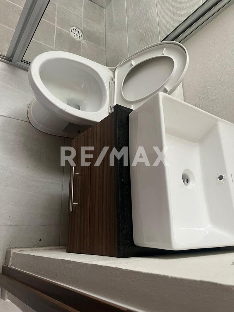 Casa en Venta  en SANTA ANITA, Tlajomulco de Zúñiga - foto 17 de 26